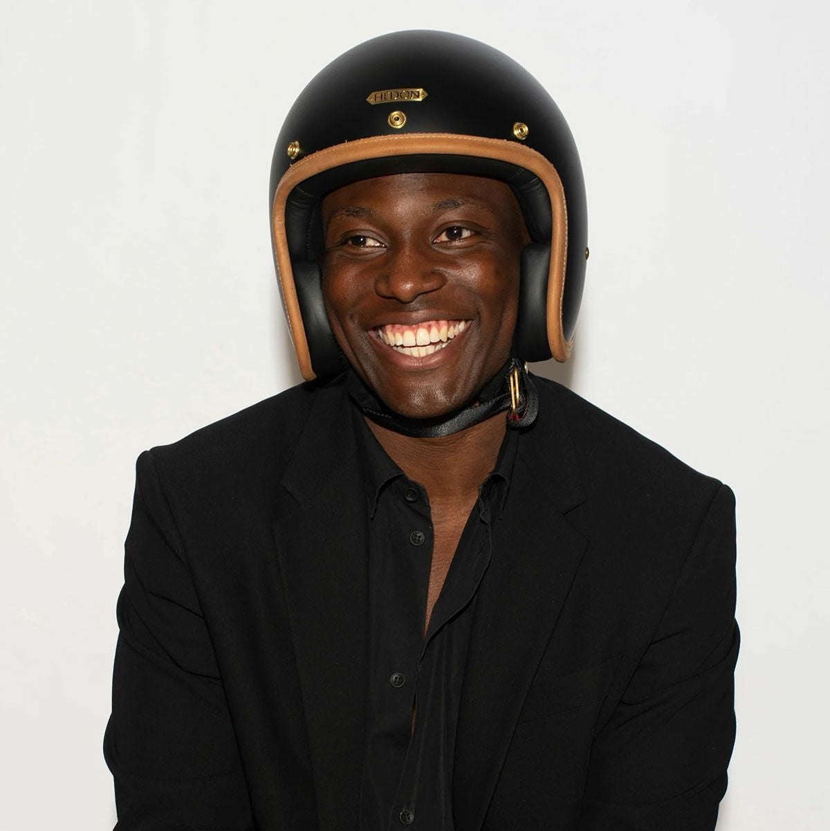 HEDON｜ヘドニスト ステイブル ブラック オープンフェイス ヘルメット｜ジェット｜ステイブルブラック｜モデル着用