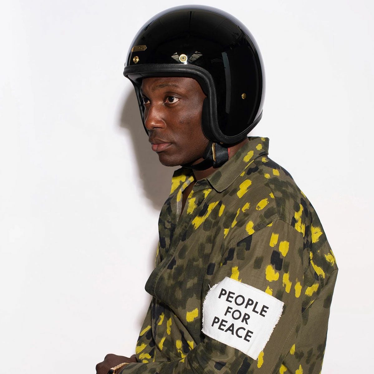 HEDON｜ヘドニスト シグネイチャー ブラック オープンフェイス ヘルメット｜ジェット｜ブラック｜モデル着用