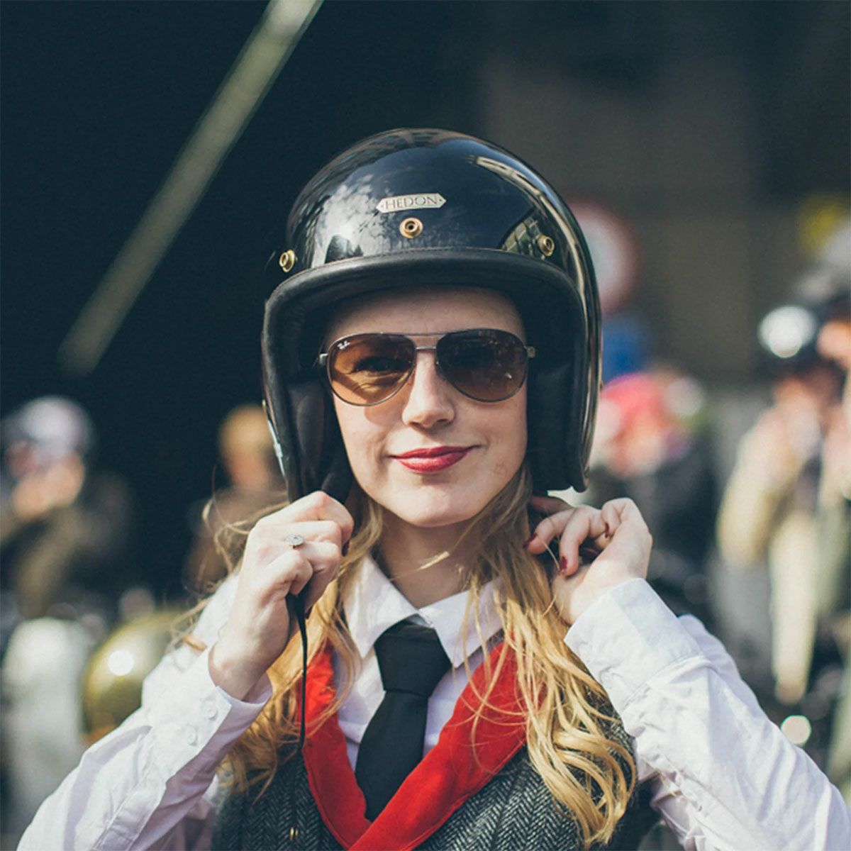 HEDON｜ヘドニスト シグネイチャー ブラック オープンフェイス ヘルメット｜ジェット｜ブラック｜モデル着用