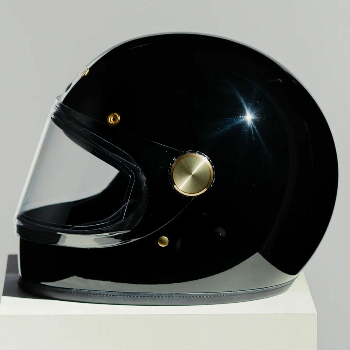 HEDON｜ヒロイン レーサー シグネイチャー ブラック 2.0 フルフェイス｜ヘルメット｜ブラック