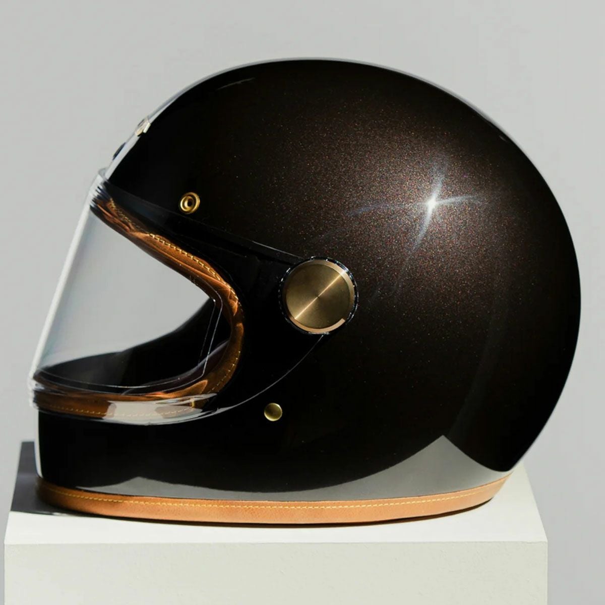 HEDON｜ヒロイン レーサー マカダミア 2.0 フルフェイス｜ヘルメット｜マカダミア