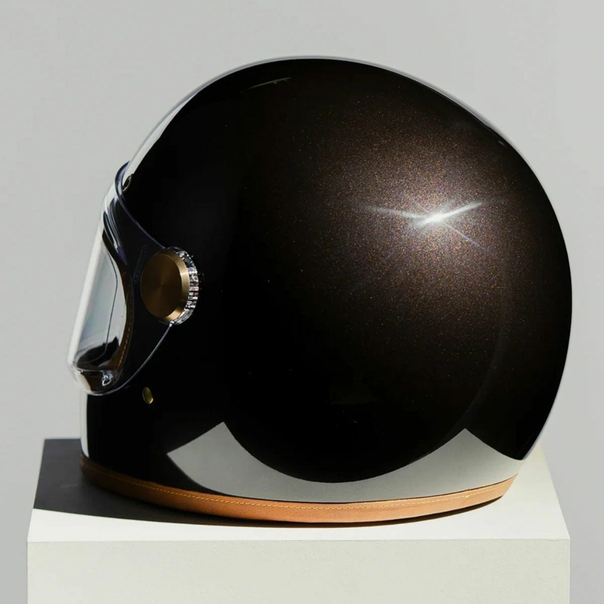 HEDON｜ヒロイン レーサー マカダミア 2.0 フルフェイス｜ヘルメット｜マカダミア