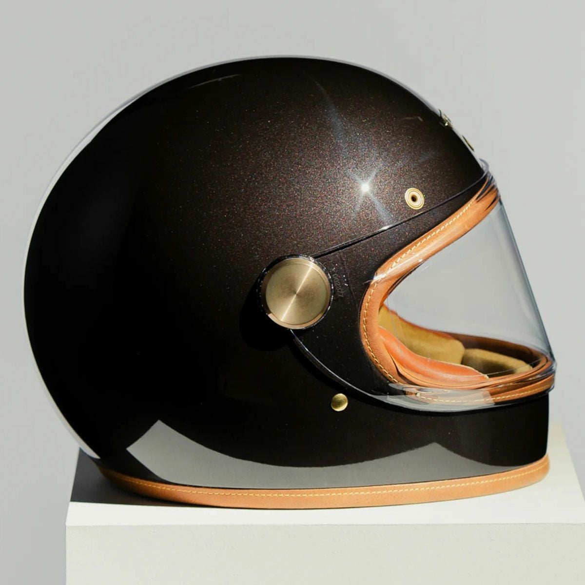 HEDON｜ヒロイン レーサー マカダミア 2.0 フルフェイス｜ヘルメット｜マカダミア