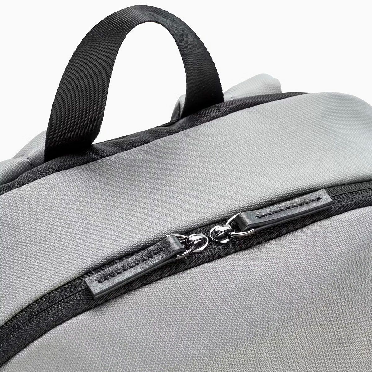 PORSCHE｜Turbo No.1 バックパック｜バッグ｜シルバー