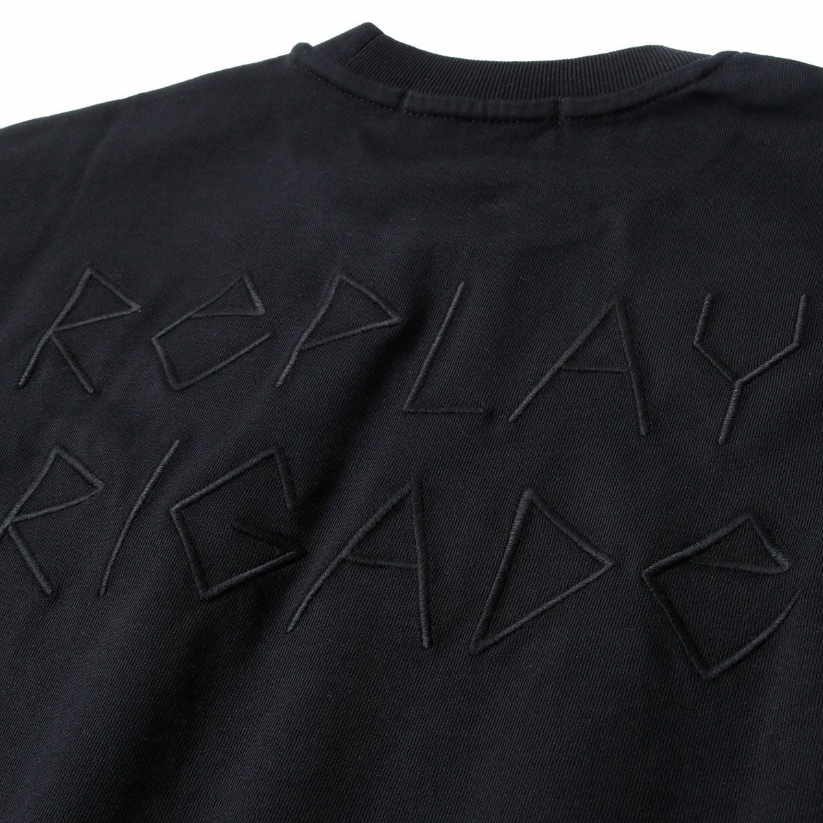 REPLAY｜エンボス エフェクト エンブロイダリー Tシャツ｜トップス｜ブラック