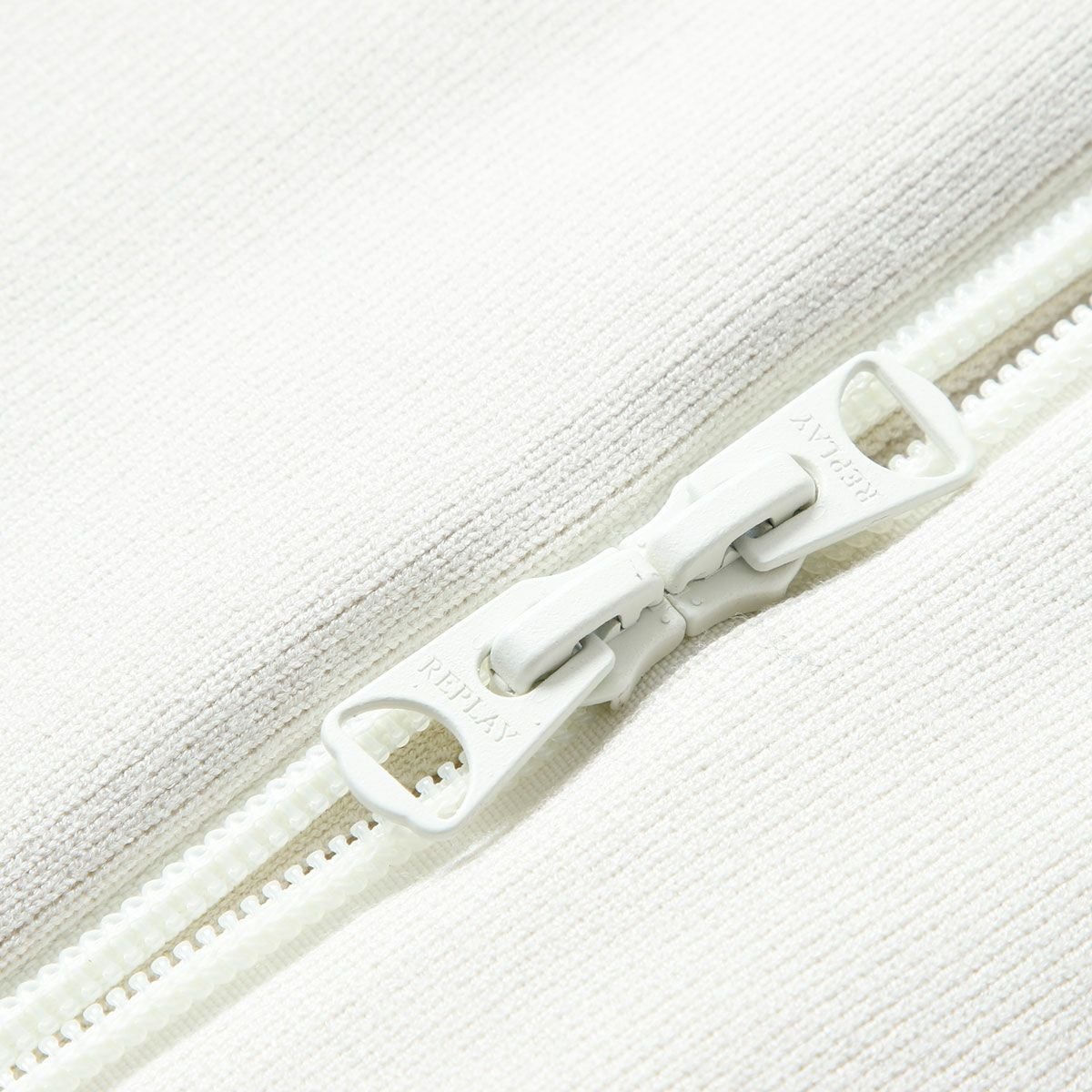 REPLAY｜ハイネック フルジップ ニット スウェットシャツ｜トップス｜スノーホワイト