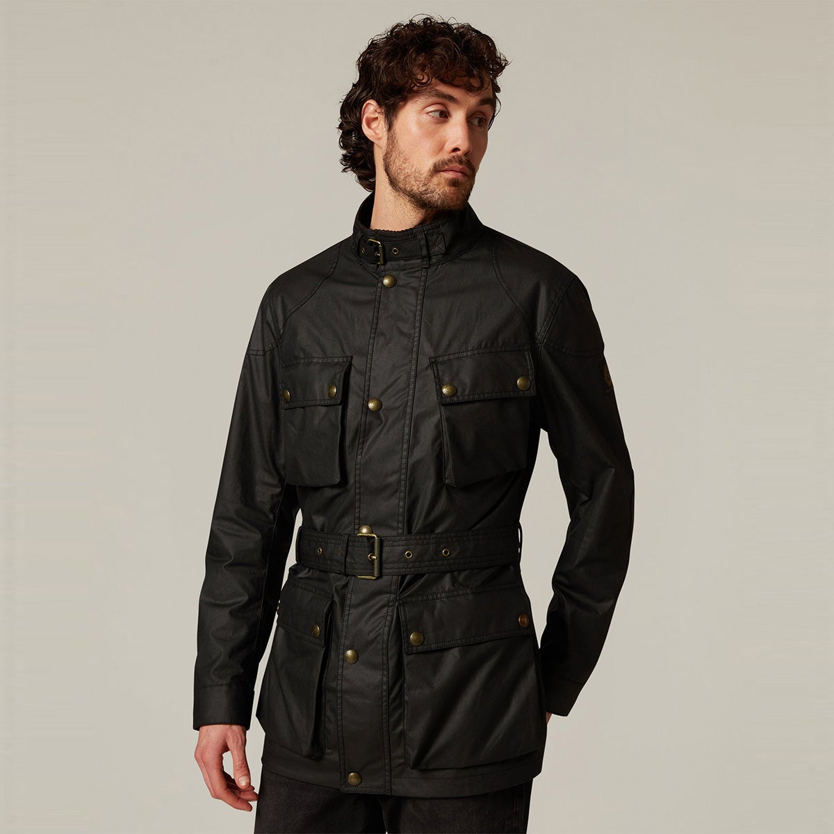 BELSTAFF｜トライアルマスター ジャケット｜アウター｜ブラック｜モデル着用