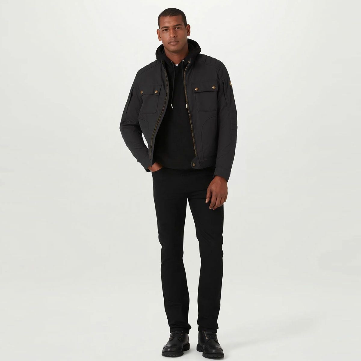 BELSTAFF｜ロバーツ モーターサイクル ジャケット｜アウター｜ブラック｜モデル着用