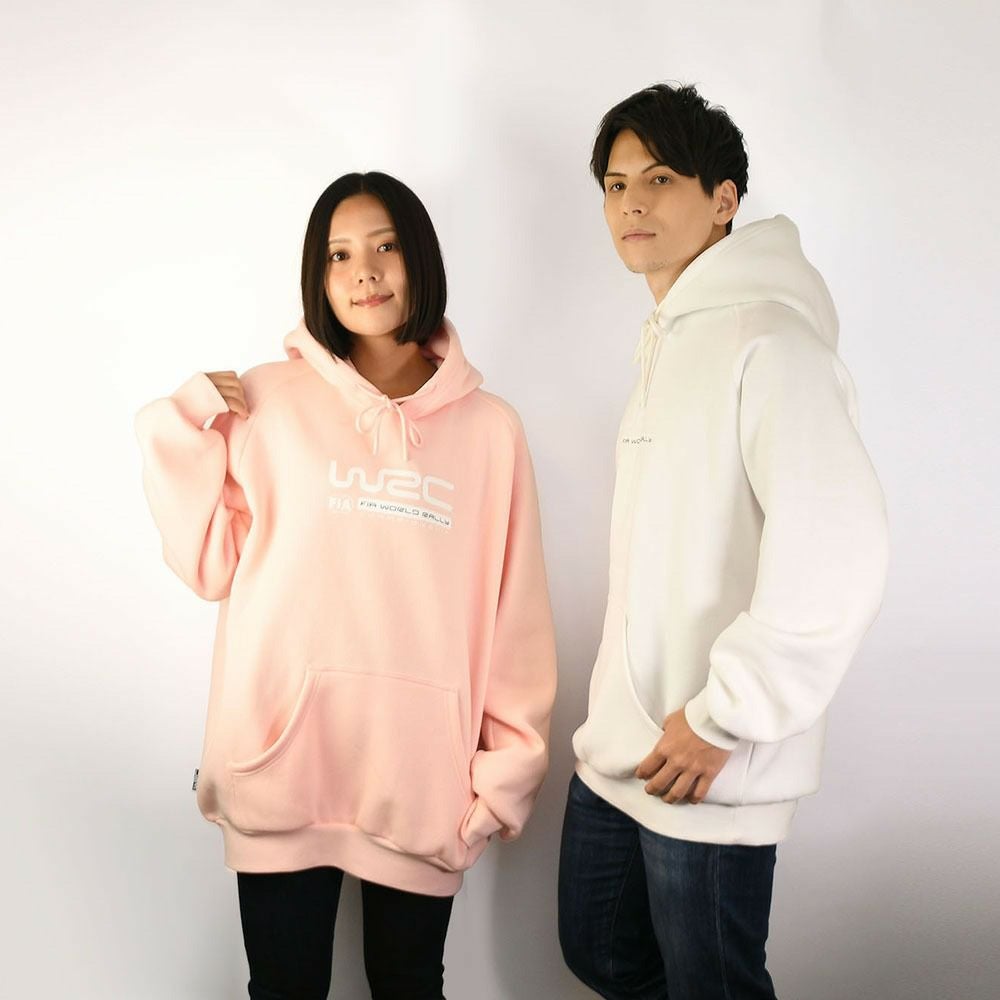 WRC｜WRCベーシックフーディー｜ウェア｜｜モデル着用