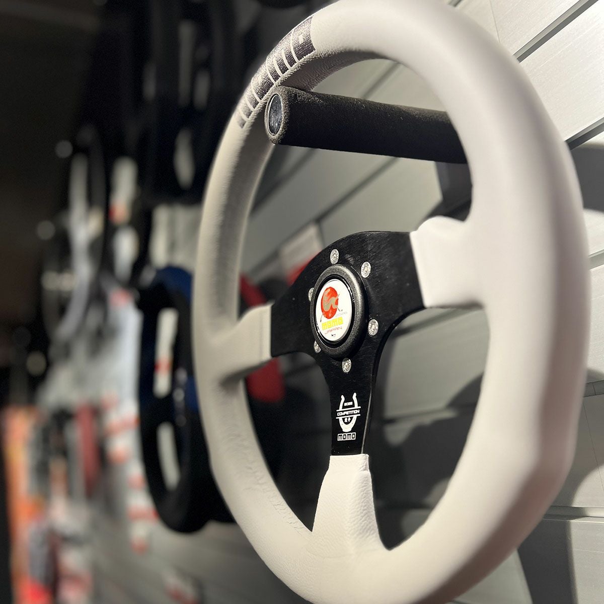 MOMO｜コンペティション350 ジャパン リミテッドエディション 2026｜雑貨｜ライトグレー