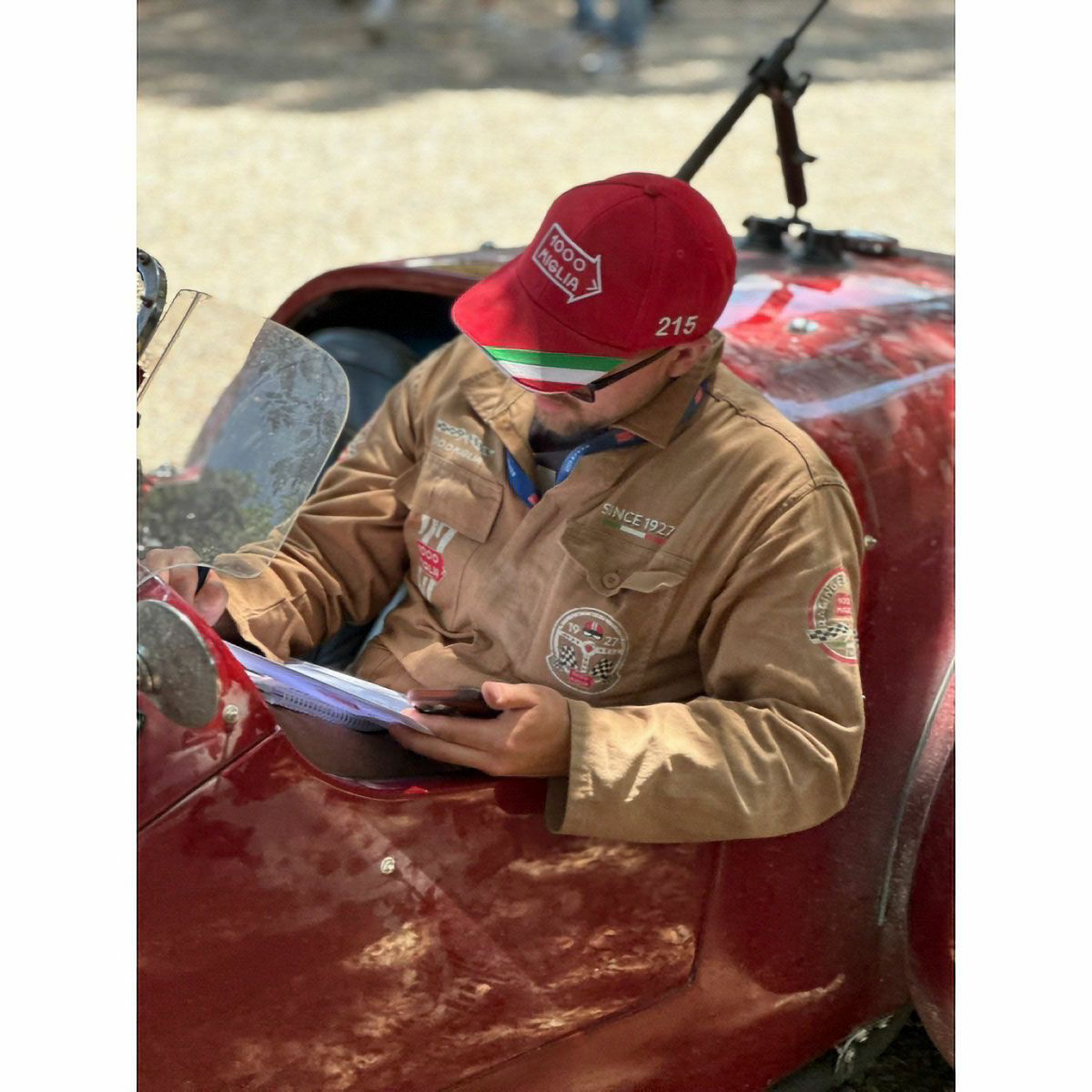 Mille Miglia｜ミッレミリア パイロットスーツ｜アウター｜カーキ｜モデル着用