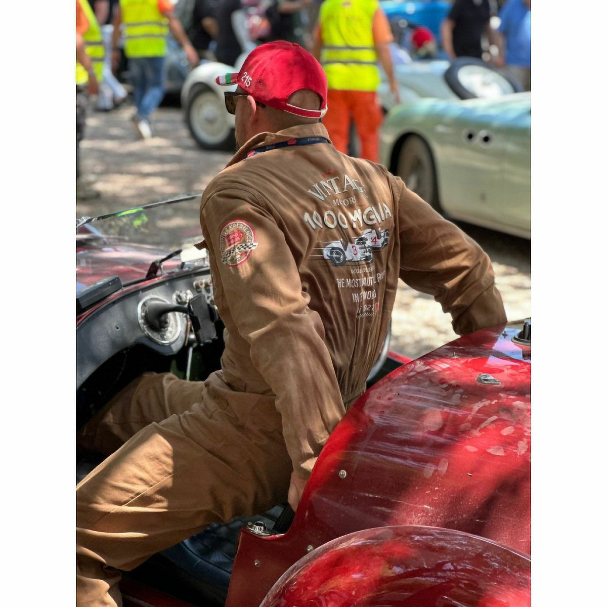 Mille Miglia｜ミッレミリア パイロットスーツ｜アウター｜カーキ｜モデル着用