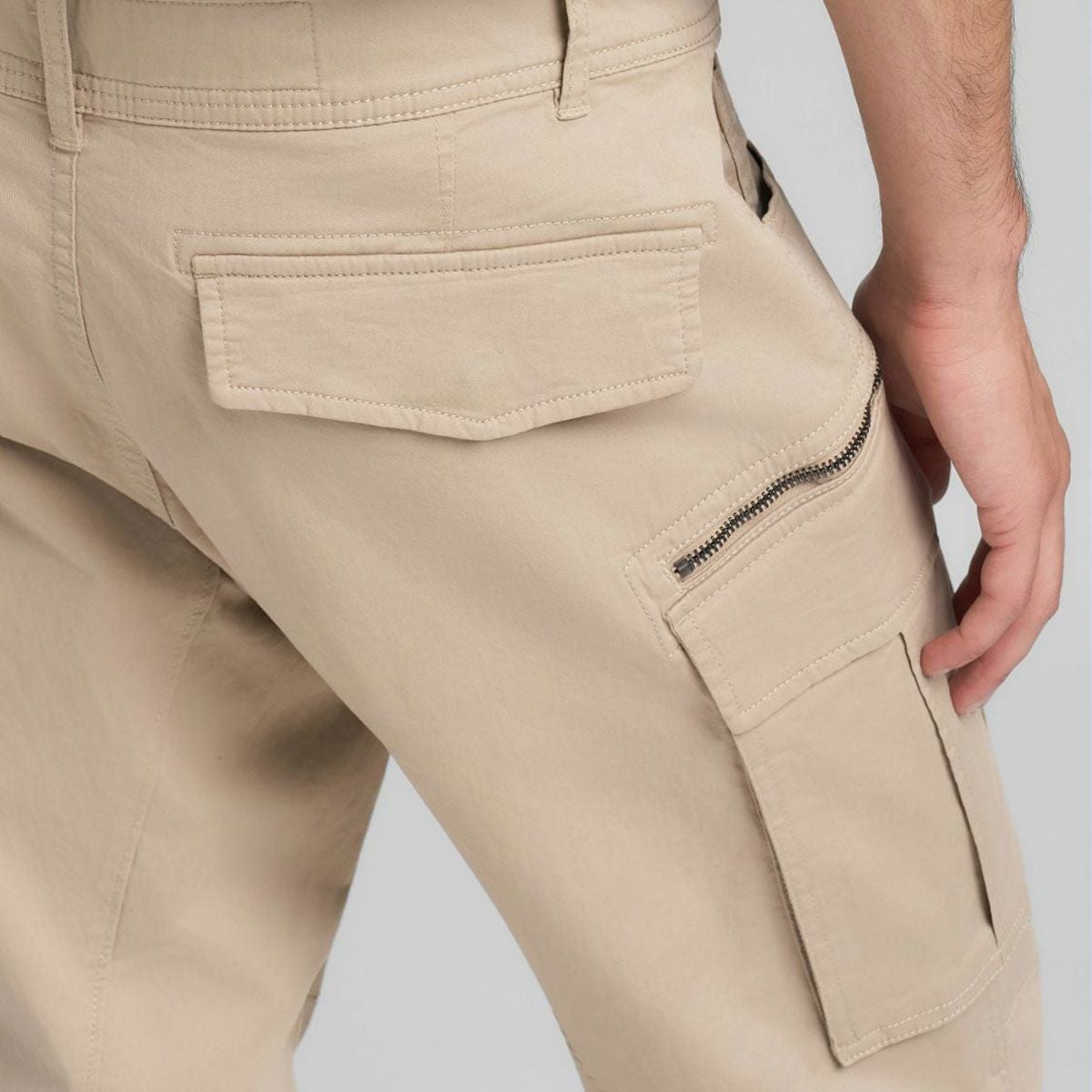 REPLAY｜ジョー カーゴ トラウザー｜パンツ｜デザート｜モデル着用