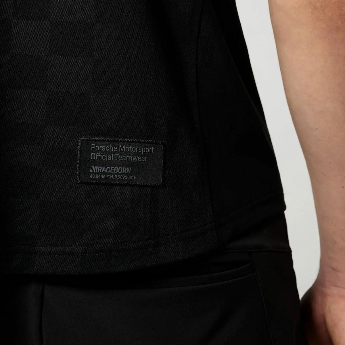 PORSCHE｜ポルシェ モータースポーツ レプリカ Tシャツ｜ウェア｜ブラック｜モデル着用