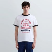 REPLAY｜レギュラーフィット フロントプリント Tシャツ｜トップス｜ナチュラルホワイト｜モデル着用