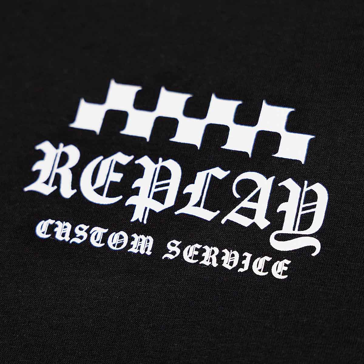 REPLAY｜レギュラーフィット レタリング Tシャツ｜トップス｜ブラックボード｜モデル着用