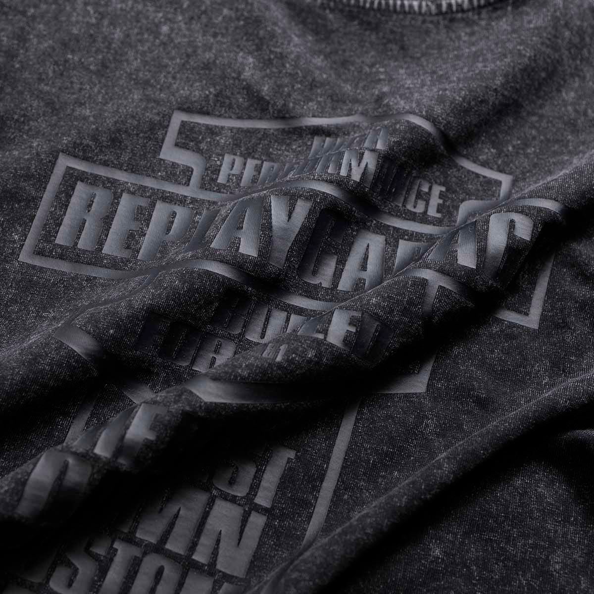 REPLAY｜レタリング ジャージー Tシャツ｜トップス｜ブラックボード｜モデル着用