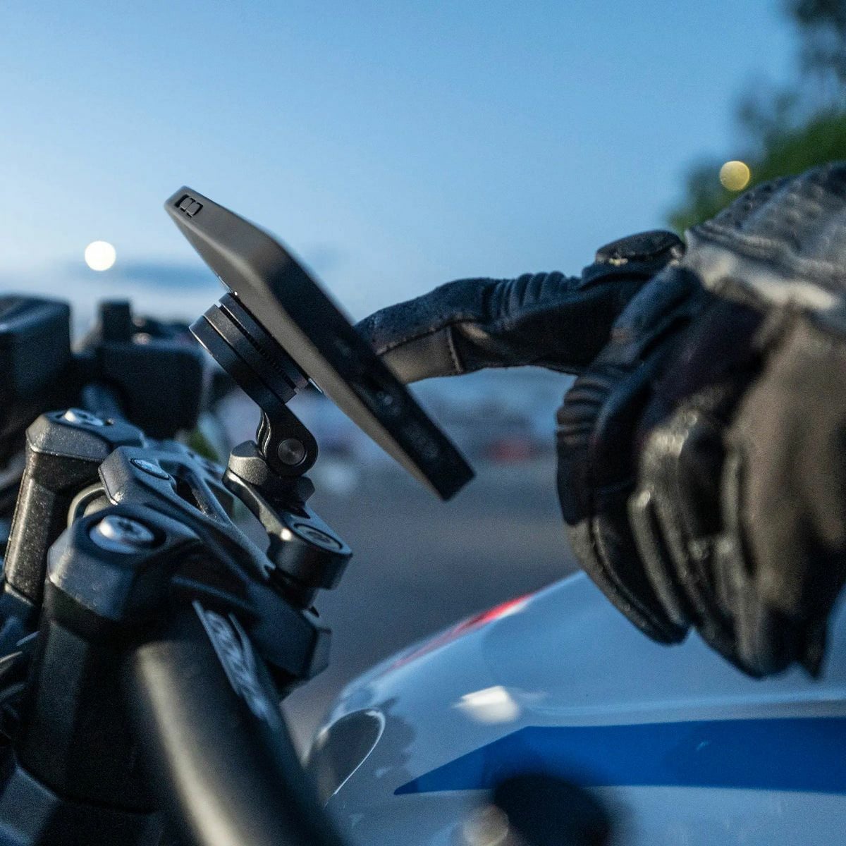 SP CONNECT｜バークランプマウント Pro｜雑貨｜ブラック｜使用イメージ