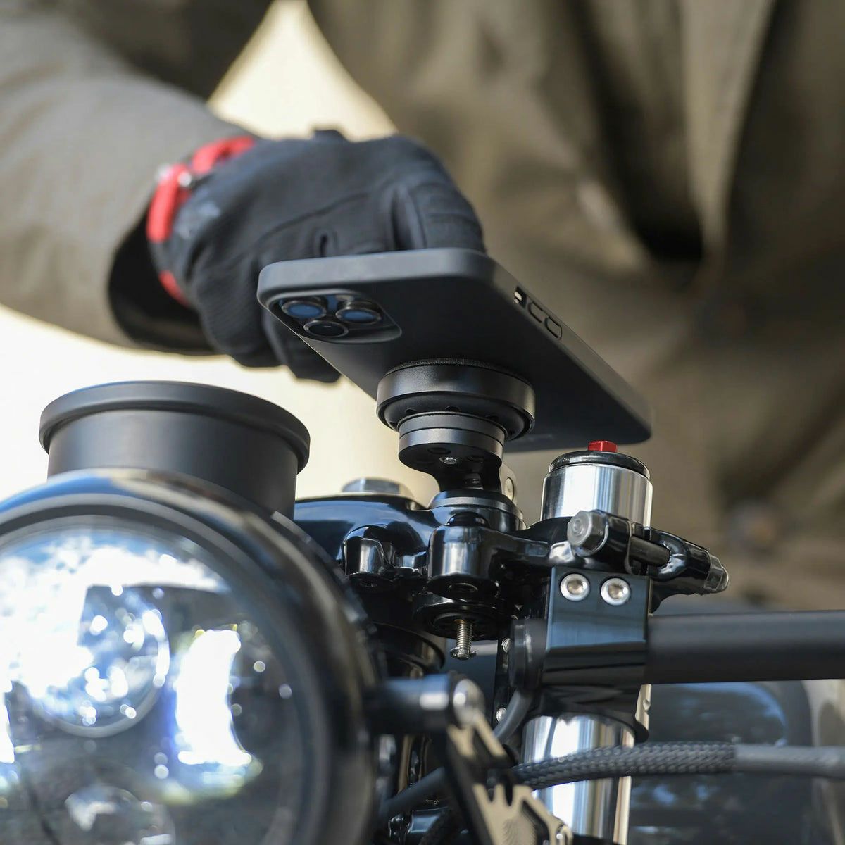 SP CONNECT｜防振モジュール｜雑貨｜ブラック｜使用イメージ