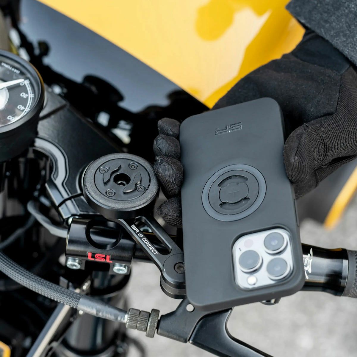 SP CONNECT｜防振モジュール｜雑貨｜ブラック｜使用イメージ