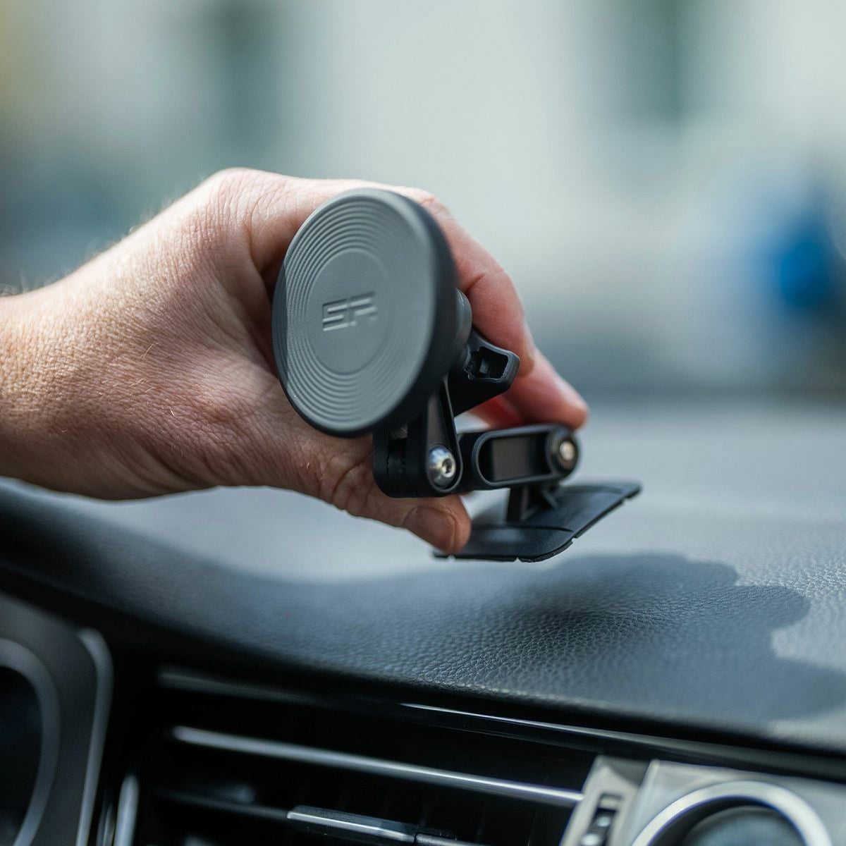 SP CONNECT｜粘着式 充電マウント Pro｜雑貨｜ブラック｜使用イメージ