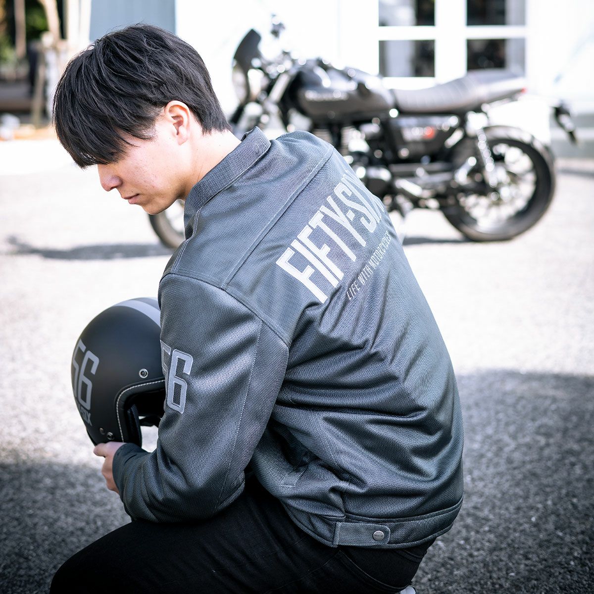 56design｜ワーカー メッシュジャケット ’26｜アウター｜チャコール｜モデル着用