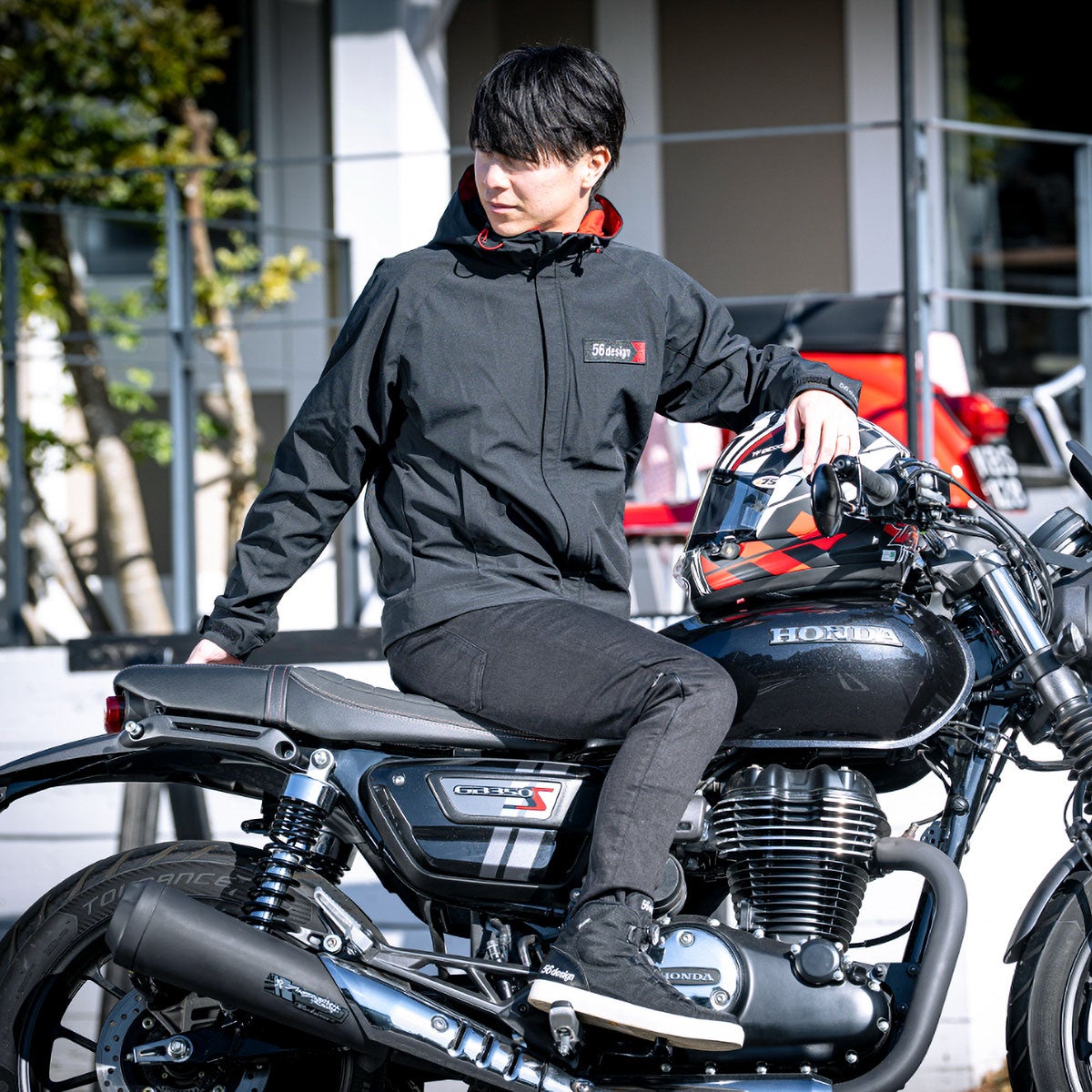 56design｜ベーシック フーディ｜アウター｜ブラック｜モデル着用