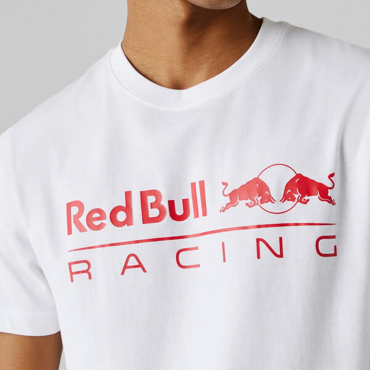 Pepe Jeans｜ぺぺ×レッドブル レギュラーフィット ロゴプリントTシャツ｜ウェア｜ホワイト｜モデル着用