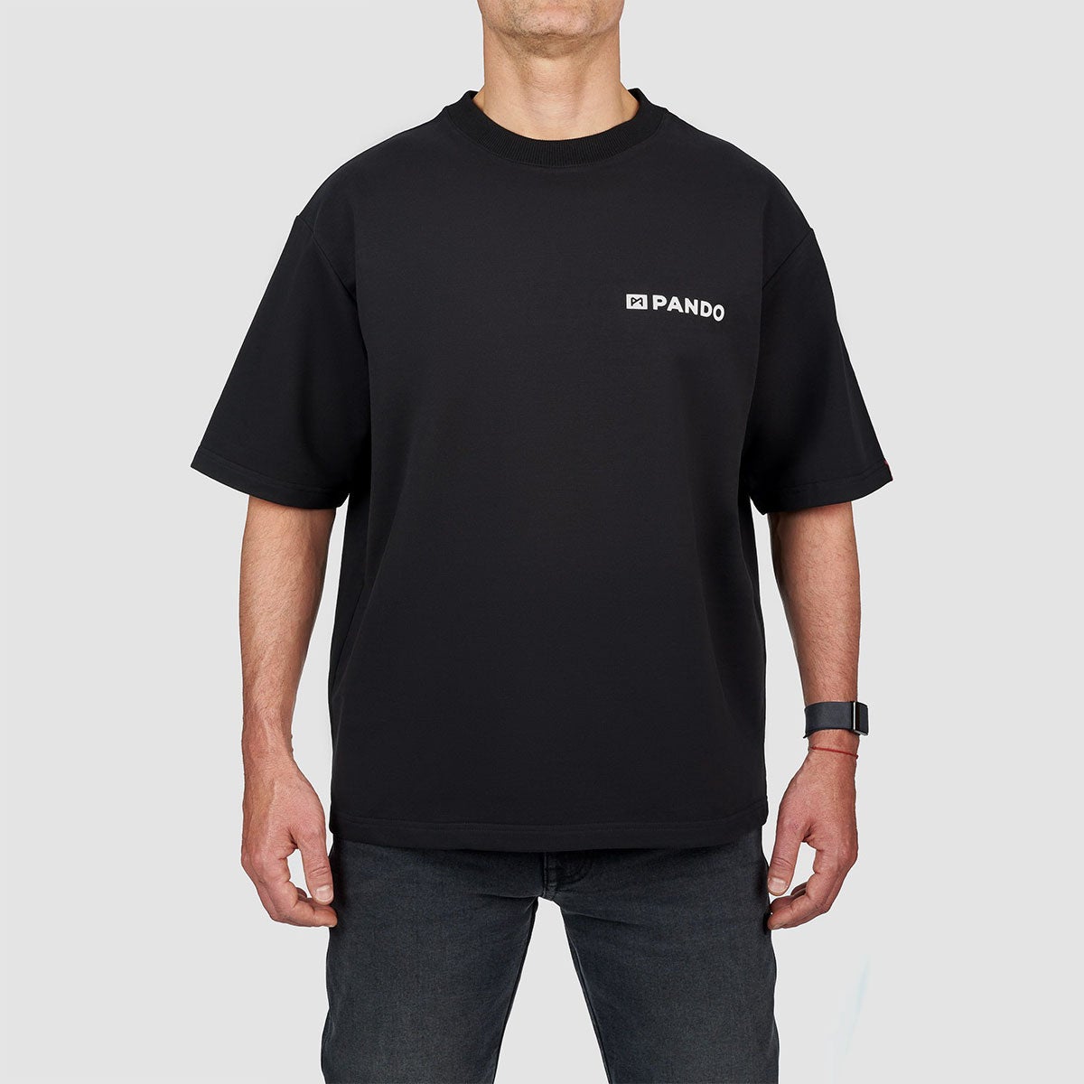 Pando Moto｜ルーク ドント ダイ Tシャツ｜トップス｜ブラック｜モデル着用