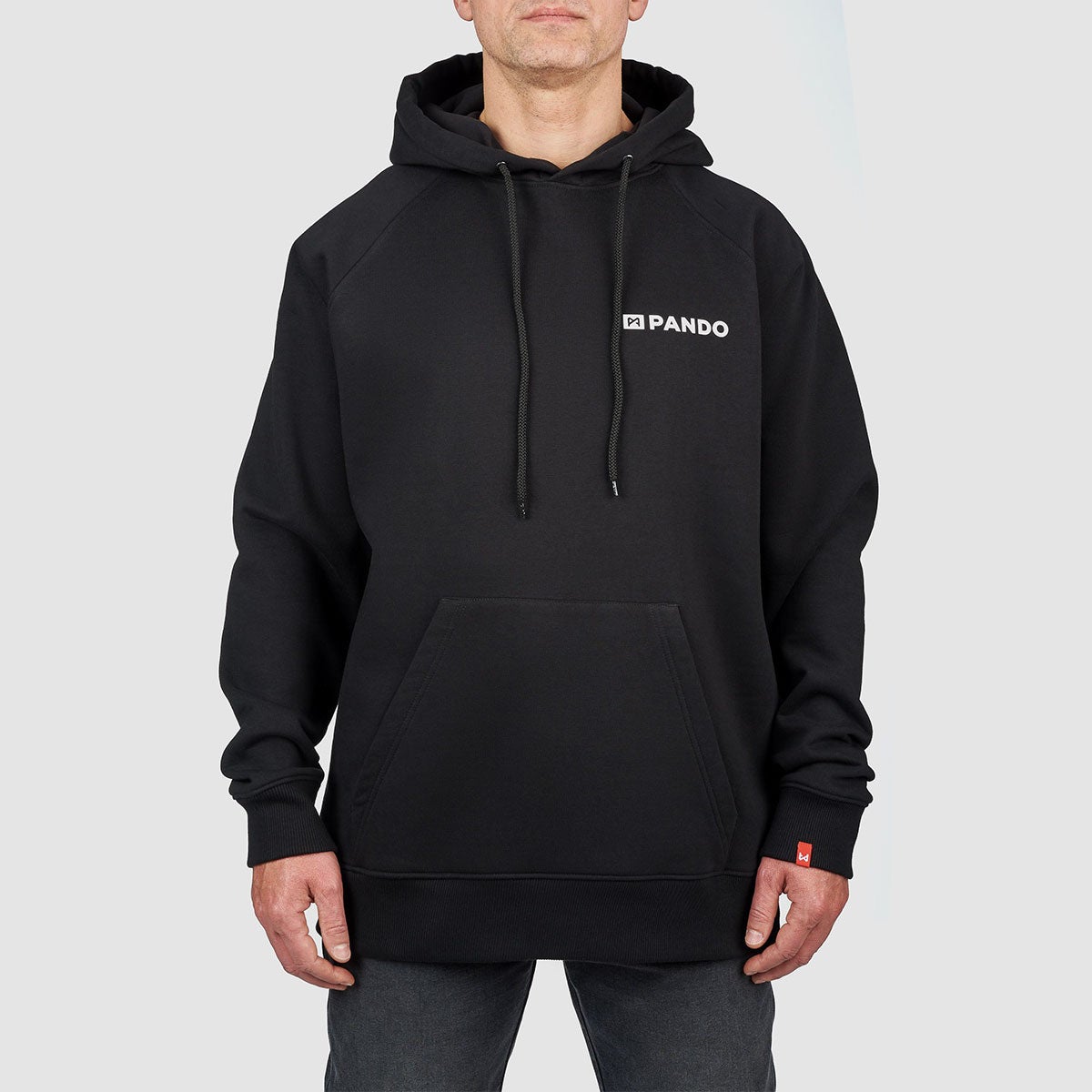 Pando Moto｜マックス ドント ダイ フーディ｜トップス｜ブラック｜モデル着用