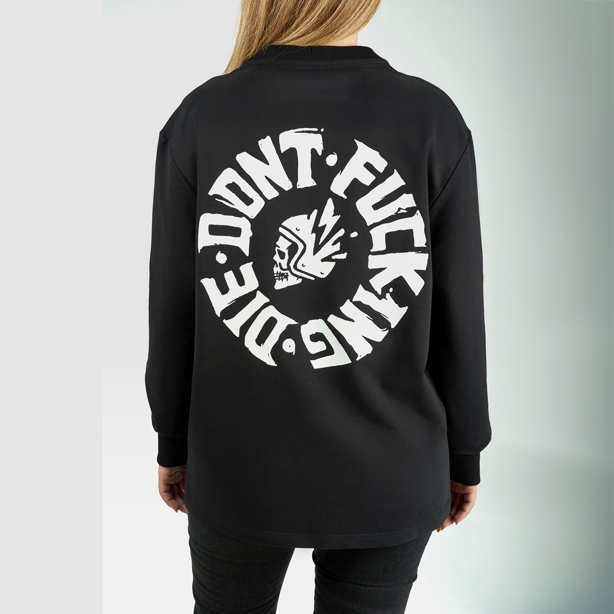 トミー ドント ダイ オーバーサイズ ロングスリーブ Tシャツ