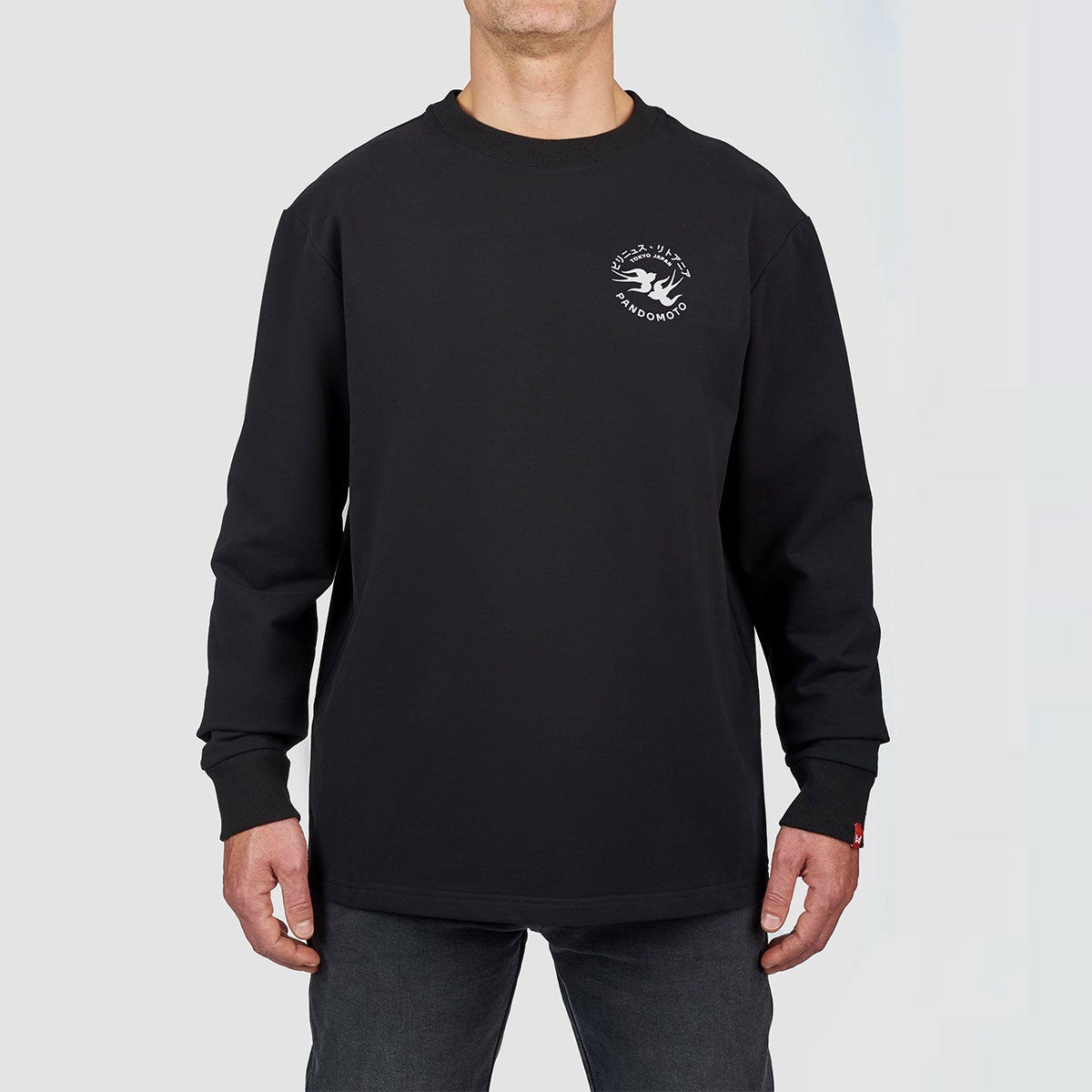 Pando Moto｜トミー トーキョー オーバーサイズ ロングスリーブ Tシャツ｜トップス｜ブラック｜モデル着用