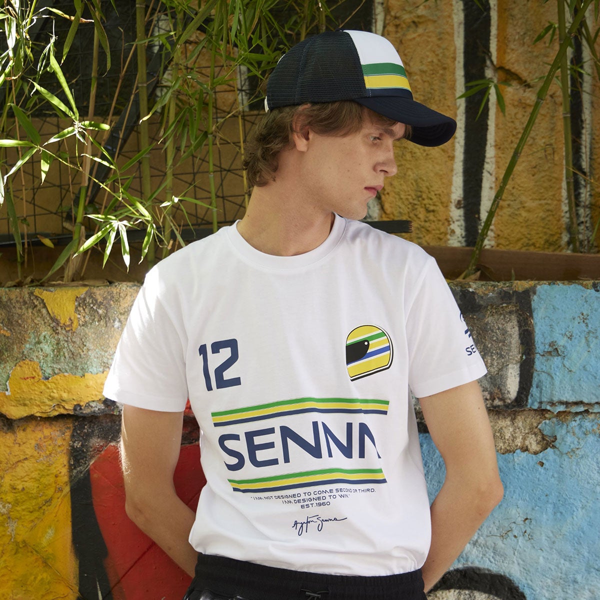 Ayrton Senna｜ アイルトン・セナ 12 ストライプ Tシャツ｜ウェア｜ホワイト｜モデル着用