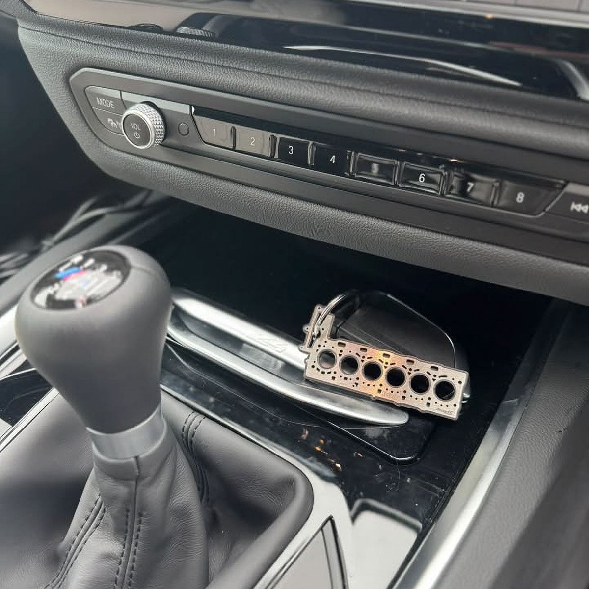 DisagrEE｜BMW B58 ヘッドガスケット キーチェーン｜キーホルダー