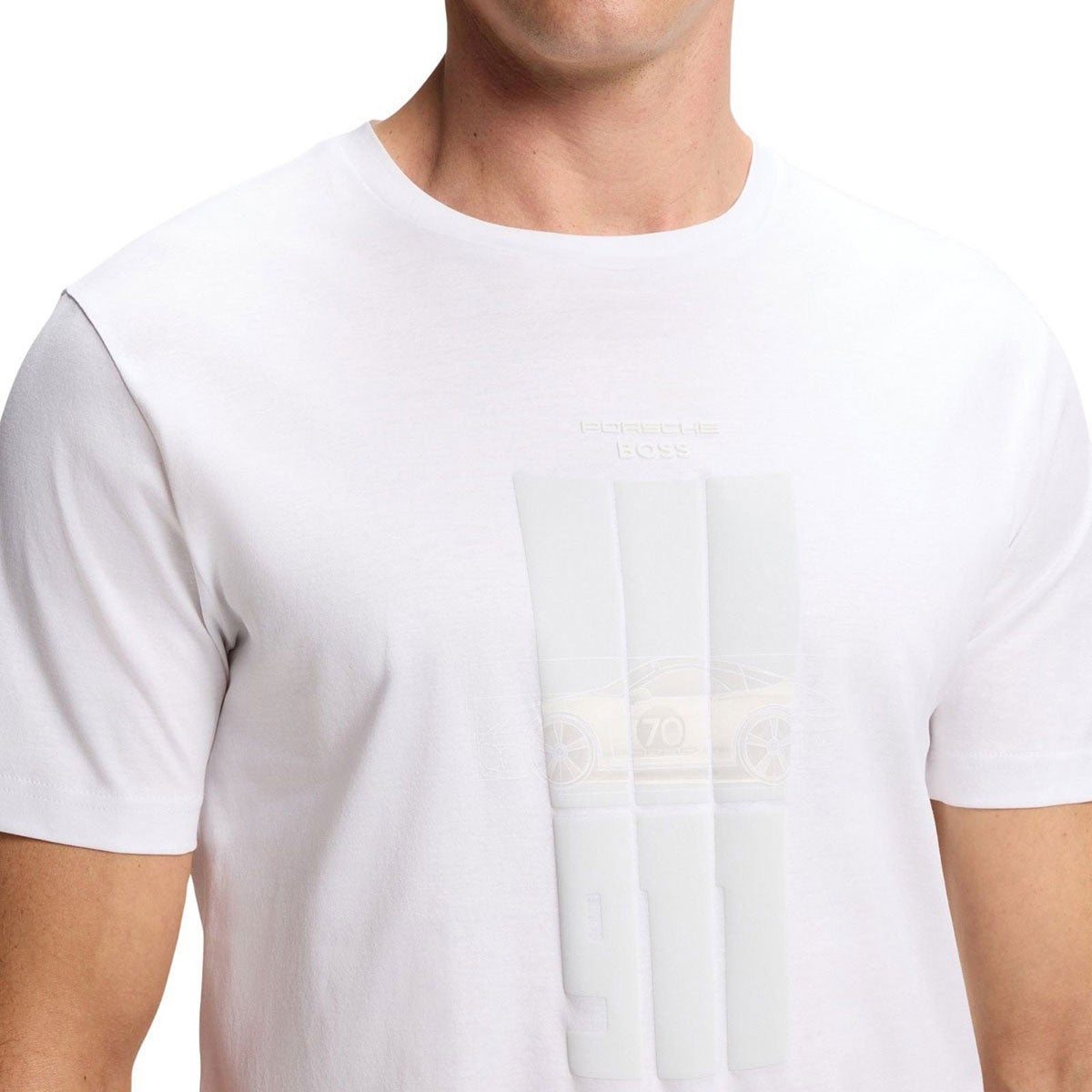 HUGO BOSS｜Porsche x BOSS シルケットコットン Tシャツ リフレクターグラフィック｜ウェア｜ホワイト｜モデル着用