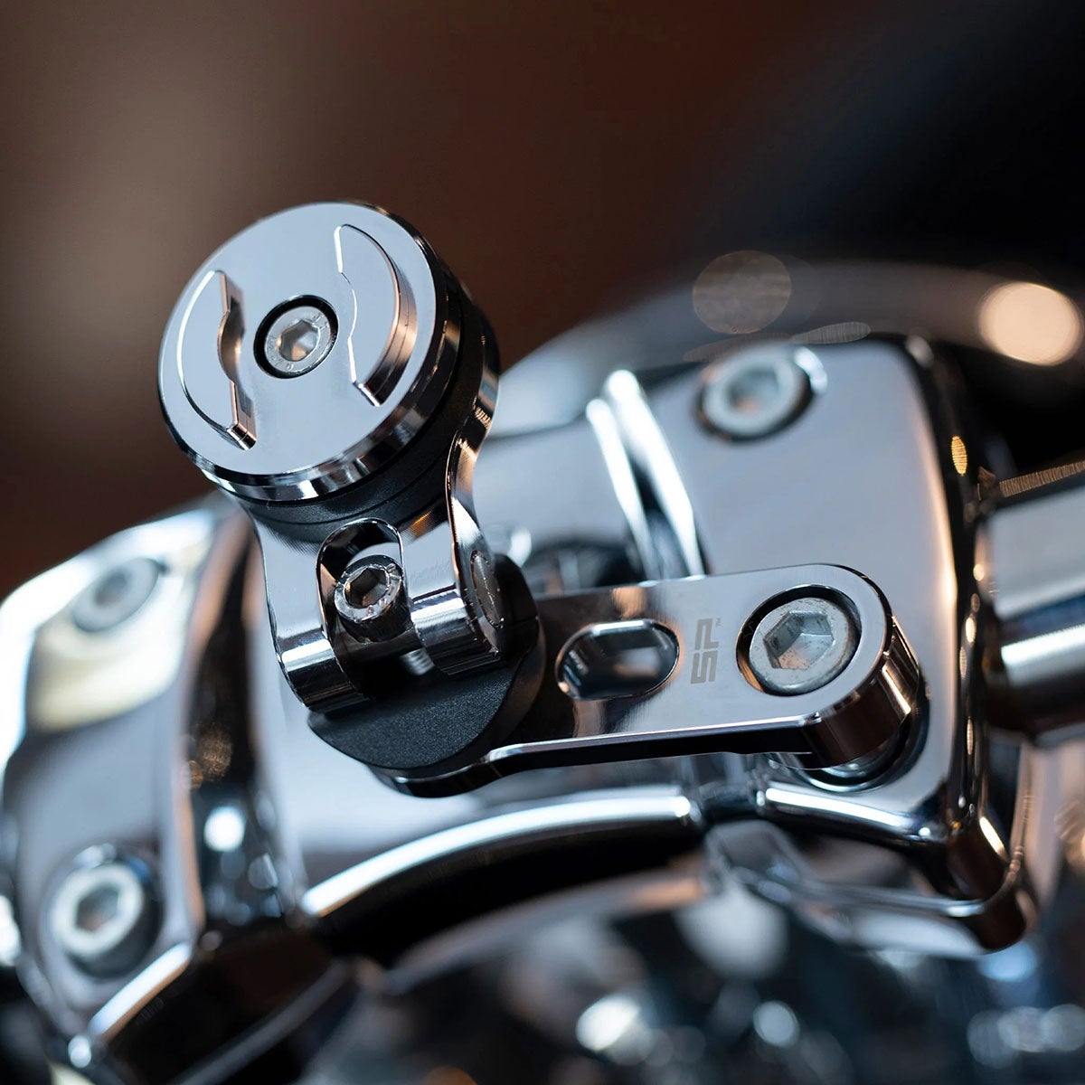 SP Connect｜バークランプマウント Pro クロムメッキ仕様｜雑貨｜クローム｜使用イメージ