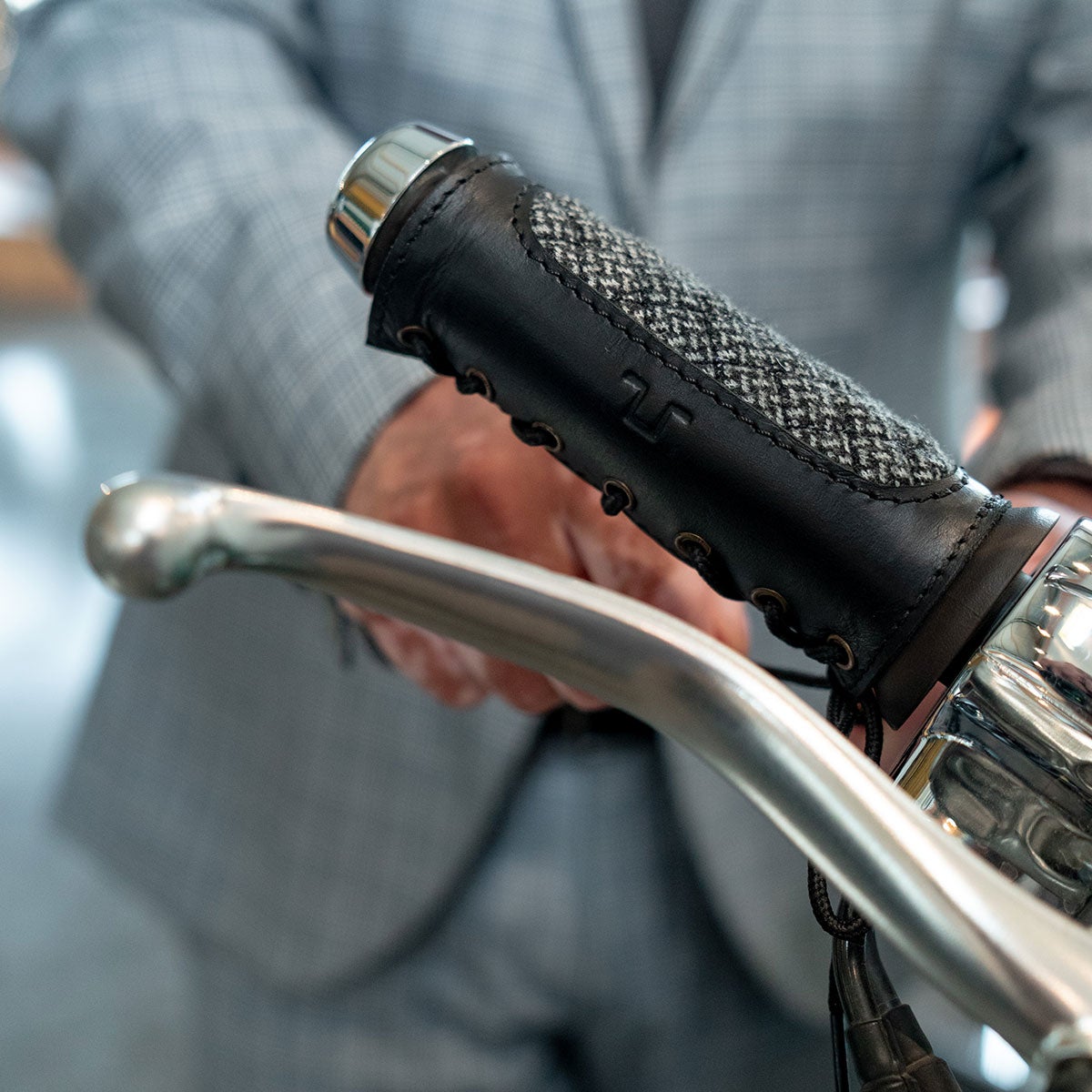 Trip Machine｜DGR × トリップマシン ハバダッシュ グリップ｜雑貨｜ブラック｜使用イメージ