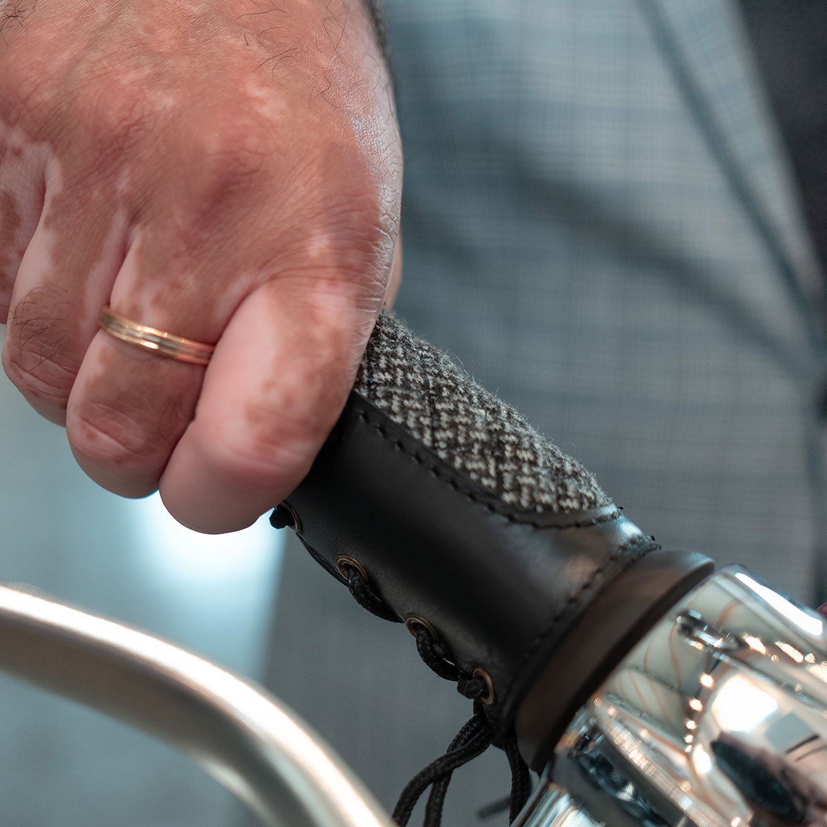 Trip Machine｜DGR × トリップマシン ハバダッシュ グリップ｜雑貨｜ブラック｜使用イメージ