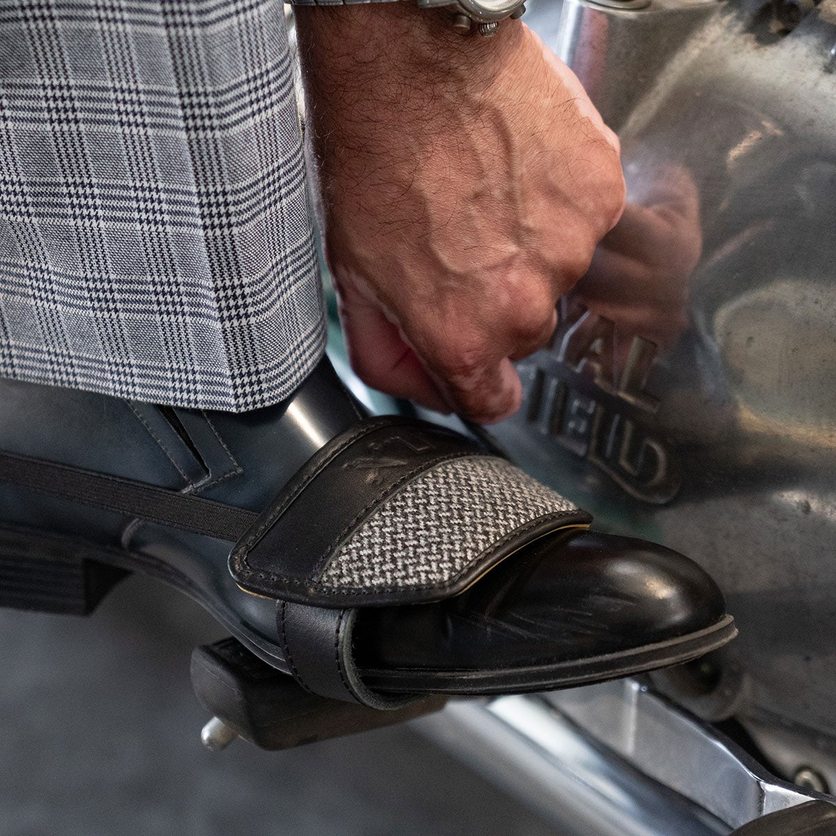 Trip Machine｜DGR × トリップマシン スリッポン シュープロテクター MK2｜雑貨｜ブラック｜使用イメージ