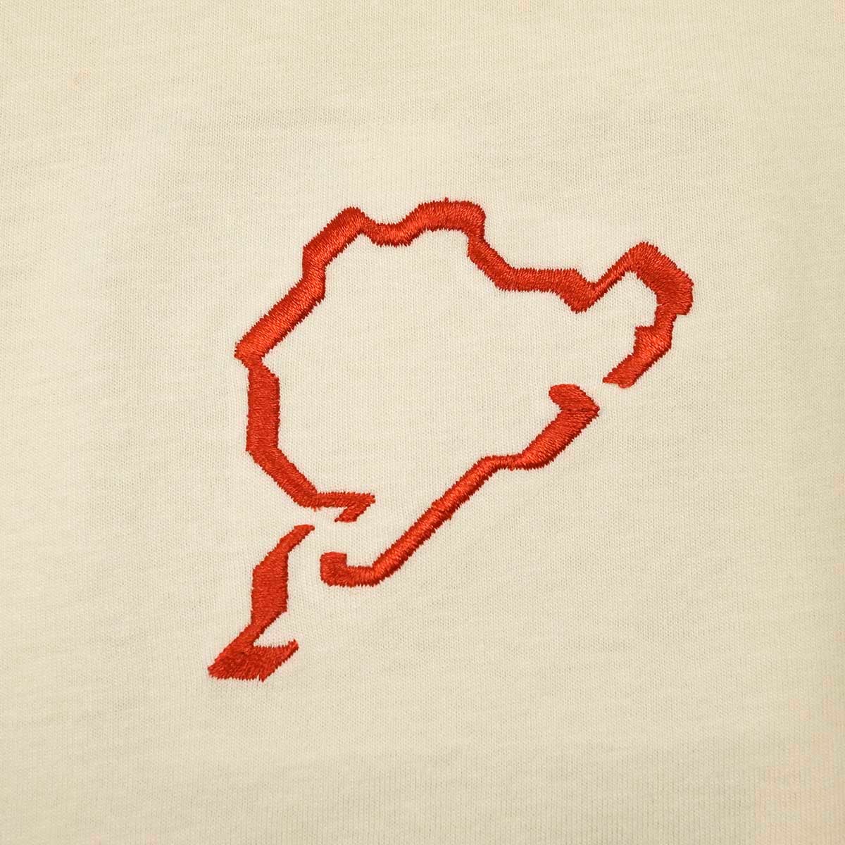 Nurburgring｜カルーセル Tシャツ｜ウェア｜ベージュ｜モデル着用