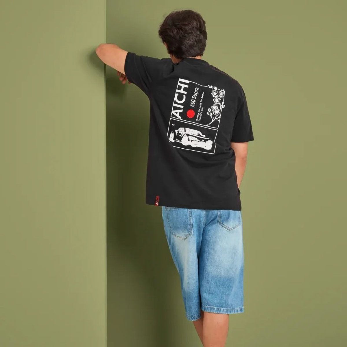 GR｜TGR メンズ アイチ オーバーサイズ Tシャツ｜ウェア｜ブラック｜モデル着用
