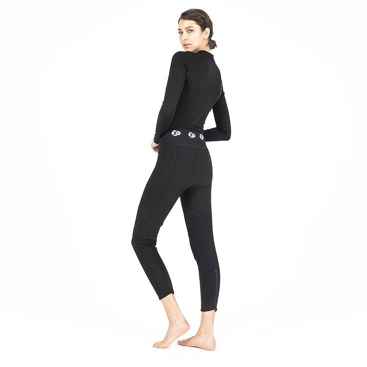 John Doe｜XTM ベースレイヤー パンツ ウーマン｜パンツ｜ブラック｜モデル着用