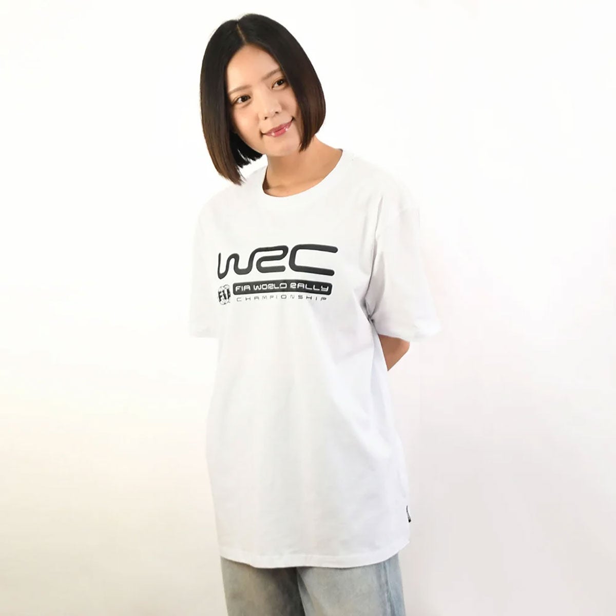 WRC｜WRC  ホワイトTシャツ｜Tシャツ｜ホワイト｜モデル着用