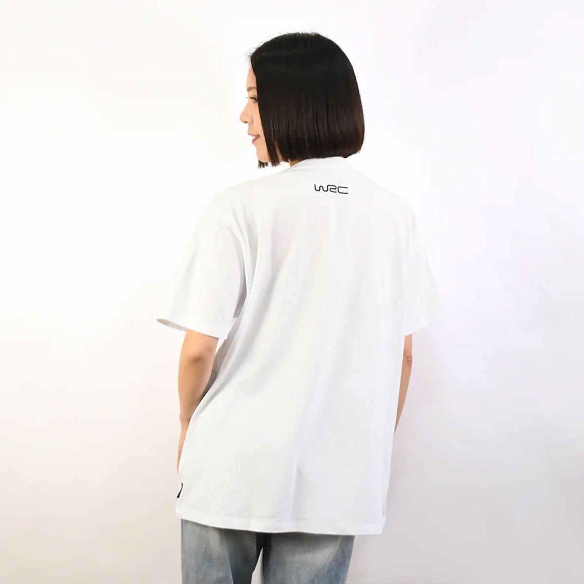 WRC｜WRC  ホワイトTシャツ｜Tシャツ｜ホワイト｜モデル着用