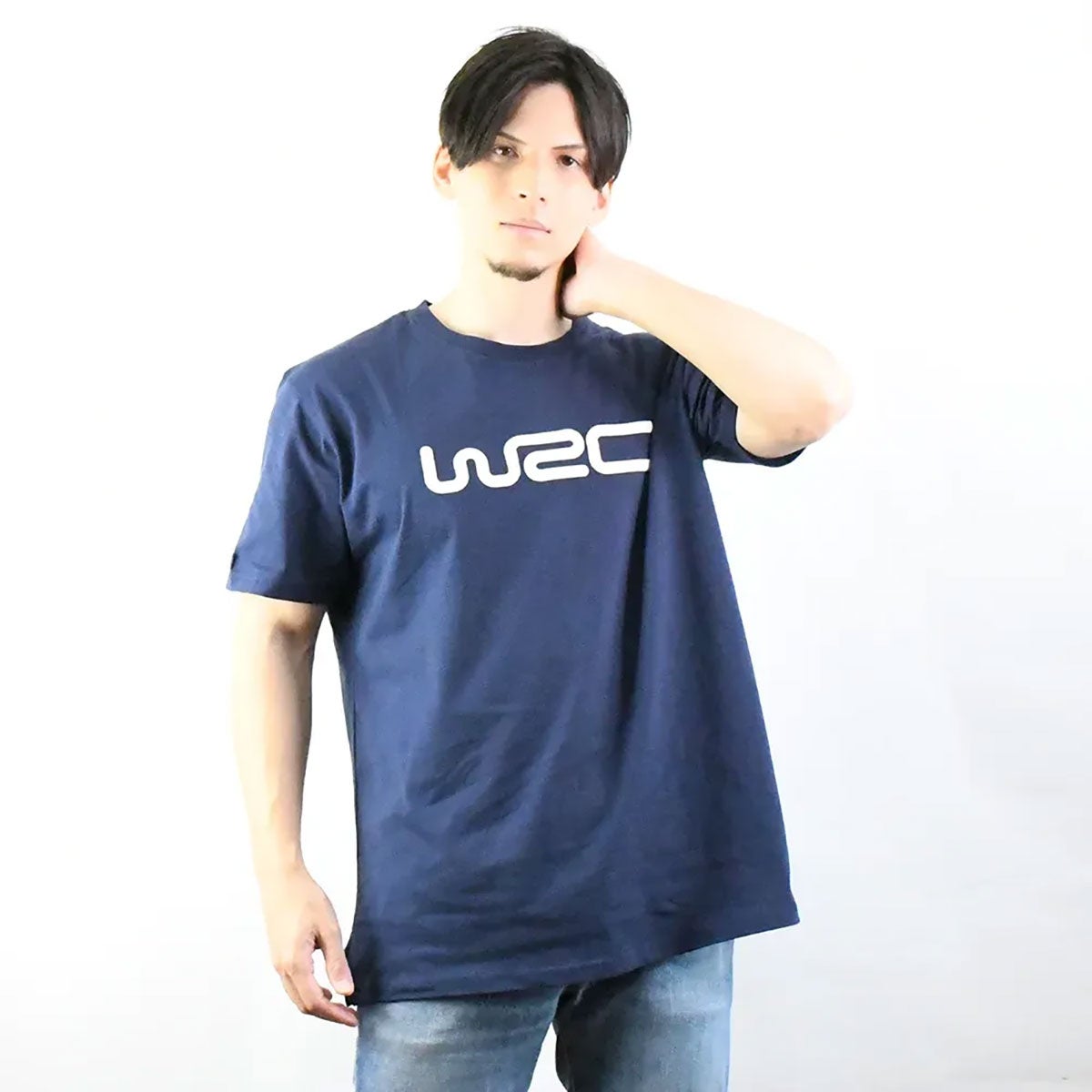 WRC｜WRC 肩ロゴ Ｔシャツ｜Tシャツ｜ネイビー｜モデル着用
