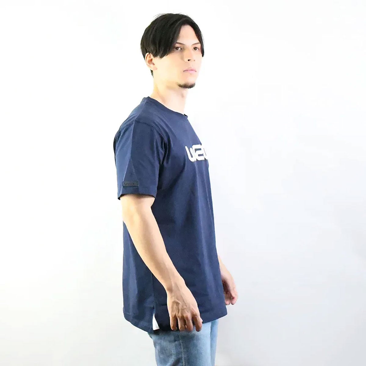 WRC｜WRC 肩ロゴ Ｔシャツ｜Tシャツ｜ネイビー｜モデル着用