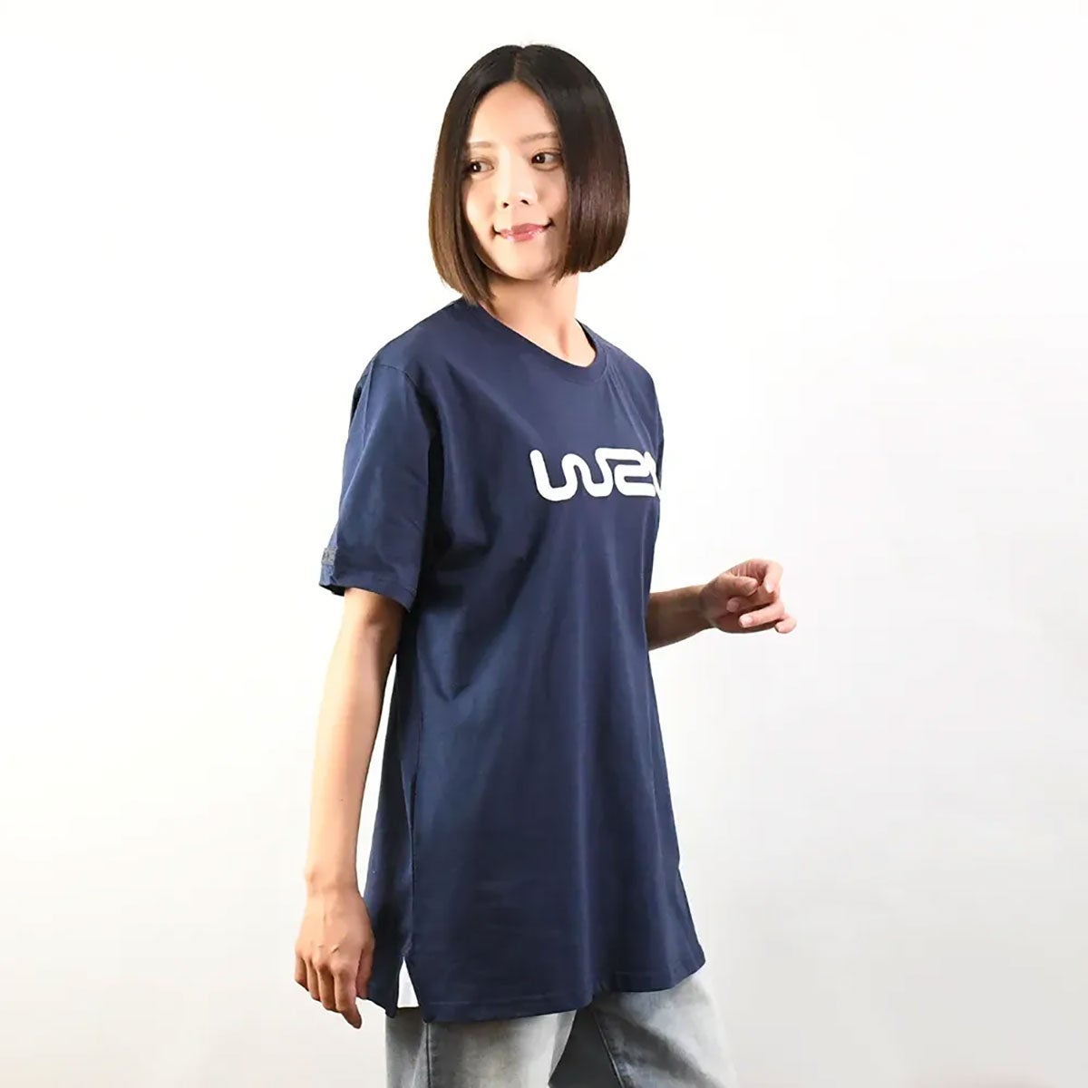 WRC｜WRC 肩ロゴ Ｔシャツ｜Tシャツ｜ネイビー｜モデル着用