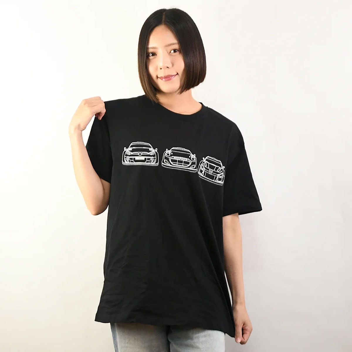 WRC｜WRC ステルスグラフィックTシャツ｜Tシャツ｜ブラック｜モデル着用