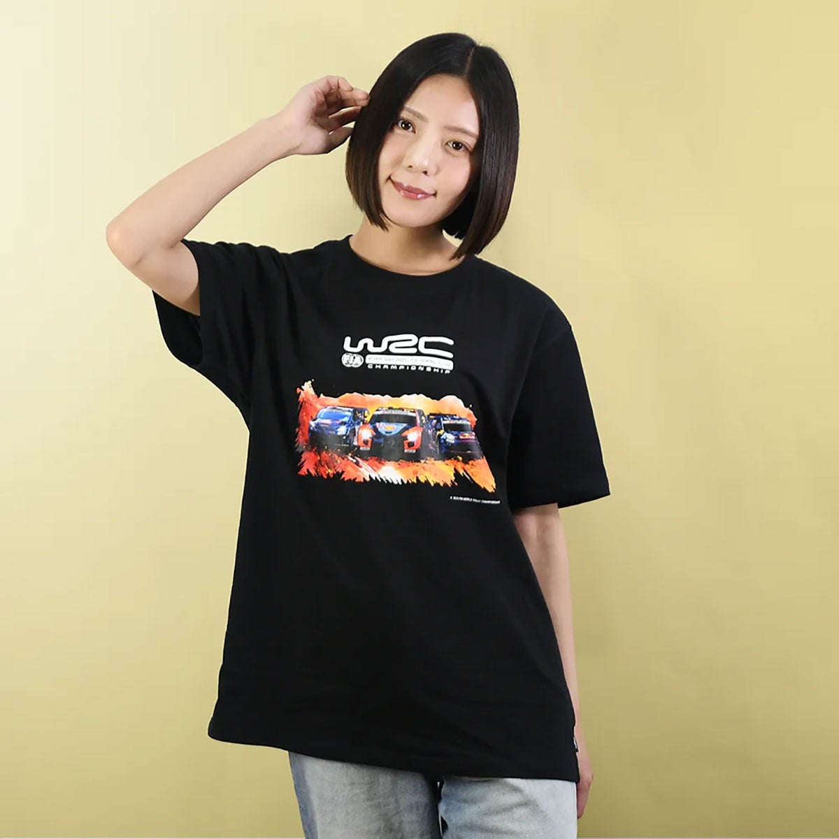 WRC｜WRC グラフィックTシャツ｜Tシャツ｜ブラック｜モデル着用