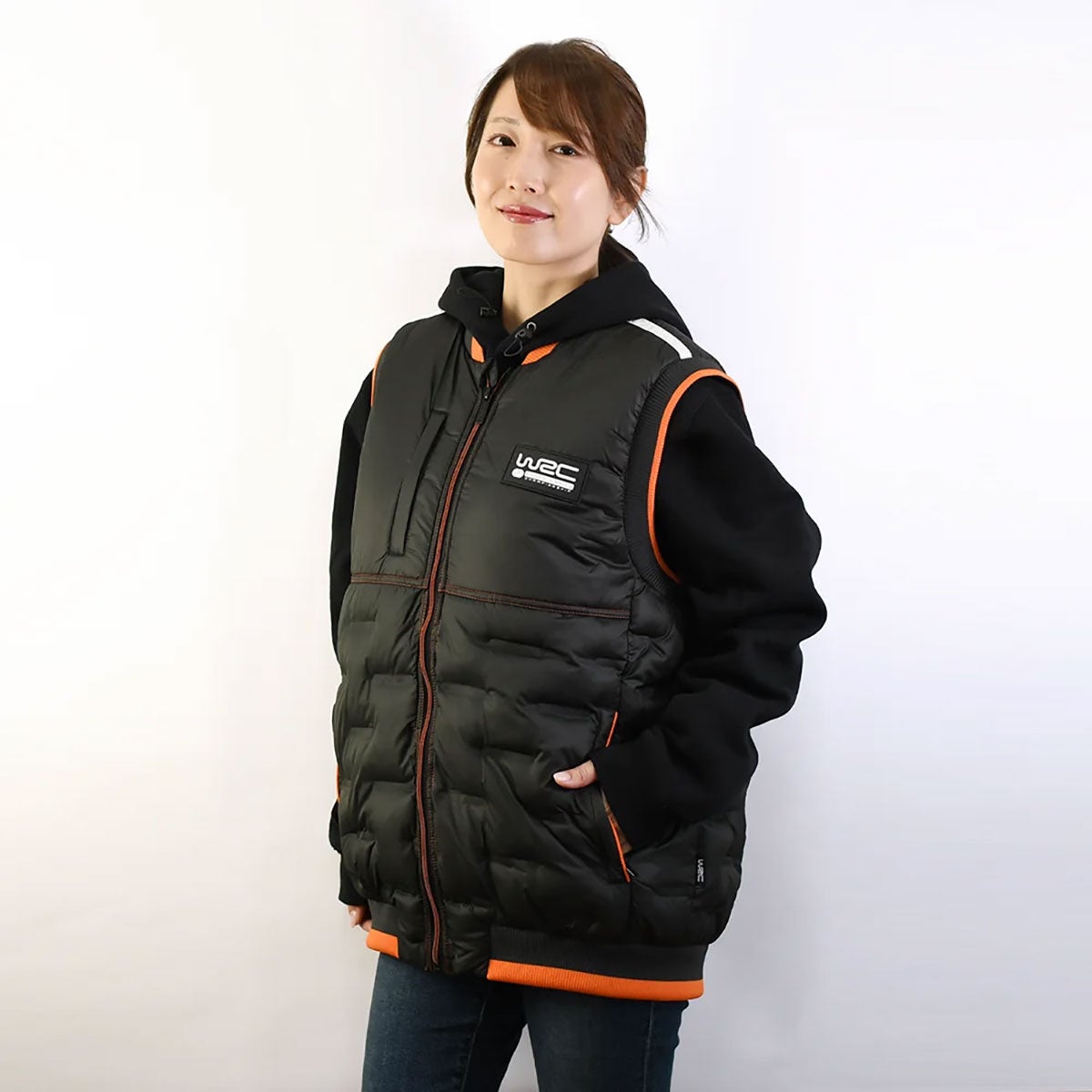 WRC｜WRC ダウンベスト｜ベスト｜ブラック｜モデル着用